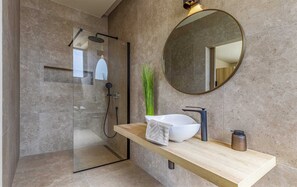 Hair dryer, towels
