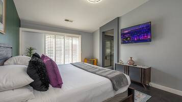 4 habitaciones, tabla de planchar con plancha y cuna de viaje