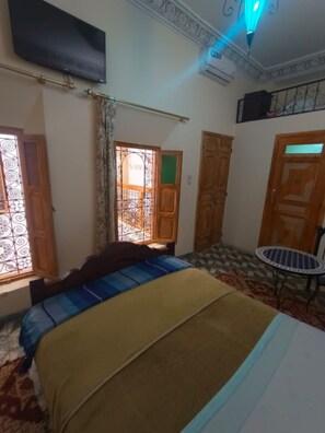 1 chambre, accès Internet, draps fournis