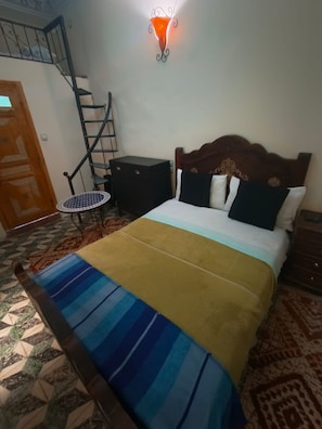 1 chambre, accĂšs Ă Internet, literie fournie