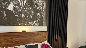 Classic Room, Pool View | In-room safe, laptop workspace, blackout drapes, free WiFi