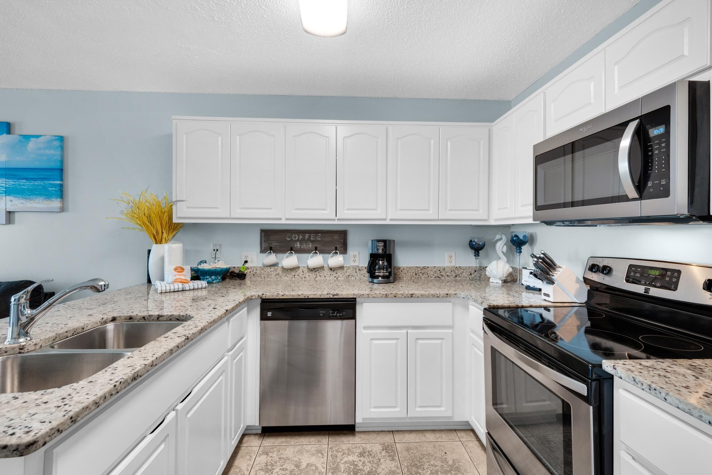 Condo, 1 King Bed with Sofa bed (Gulf Island 232 - Sunset Suite) | Private kitchen