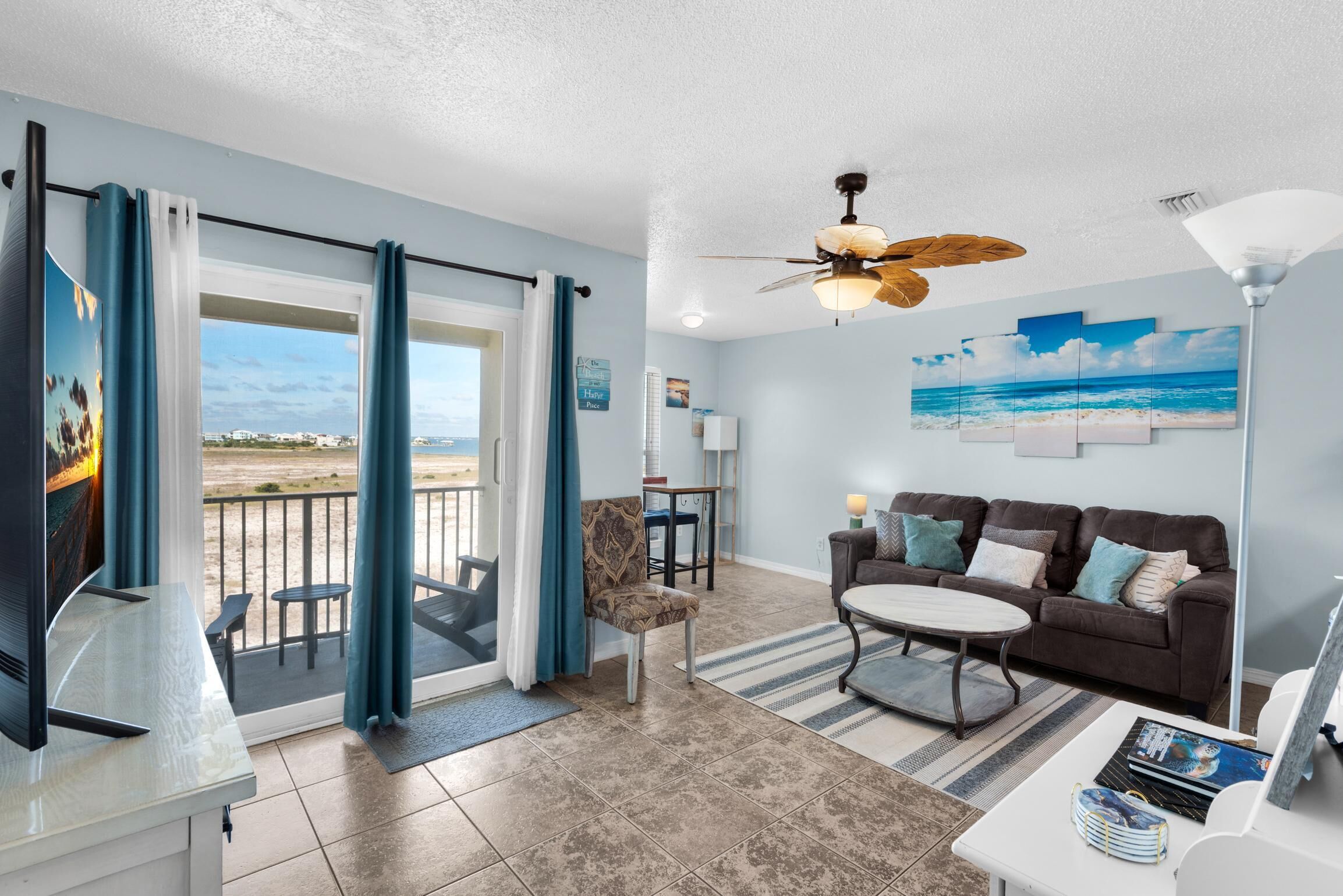 Condo, 1 King Bed with Sofa bed (Gulf Island 232 - Sunset Suite) | Living area