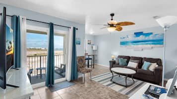 Condo, 1 King Bed with Sofa bed (Gulf Island 232 - Sunset Suite) | Living area