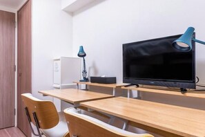 Iron/ironing board - Brilliant MK- III (Tokyo)