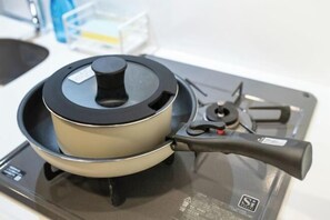 Een strijkplank/strijkijzer