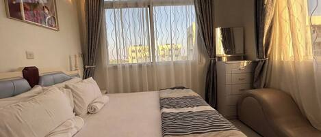 2 slaapkamers, een strijkplank/strijkijzer, wifi, beddengoed