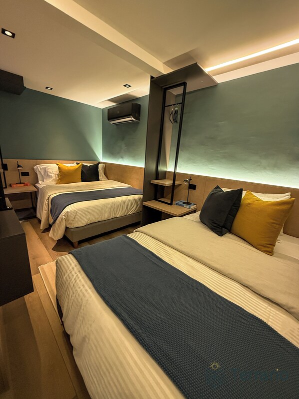 2 bedrooms, iron/ironing board, internet, bed sheets