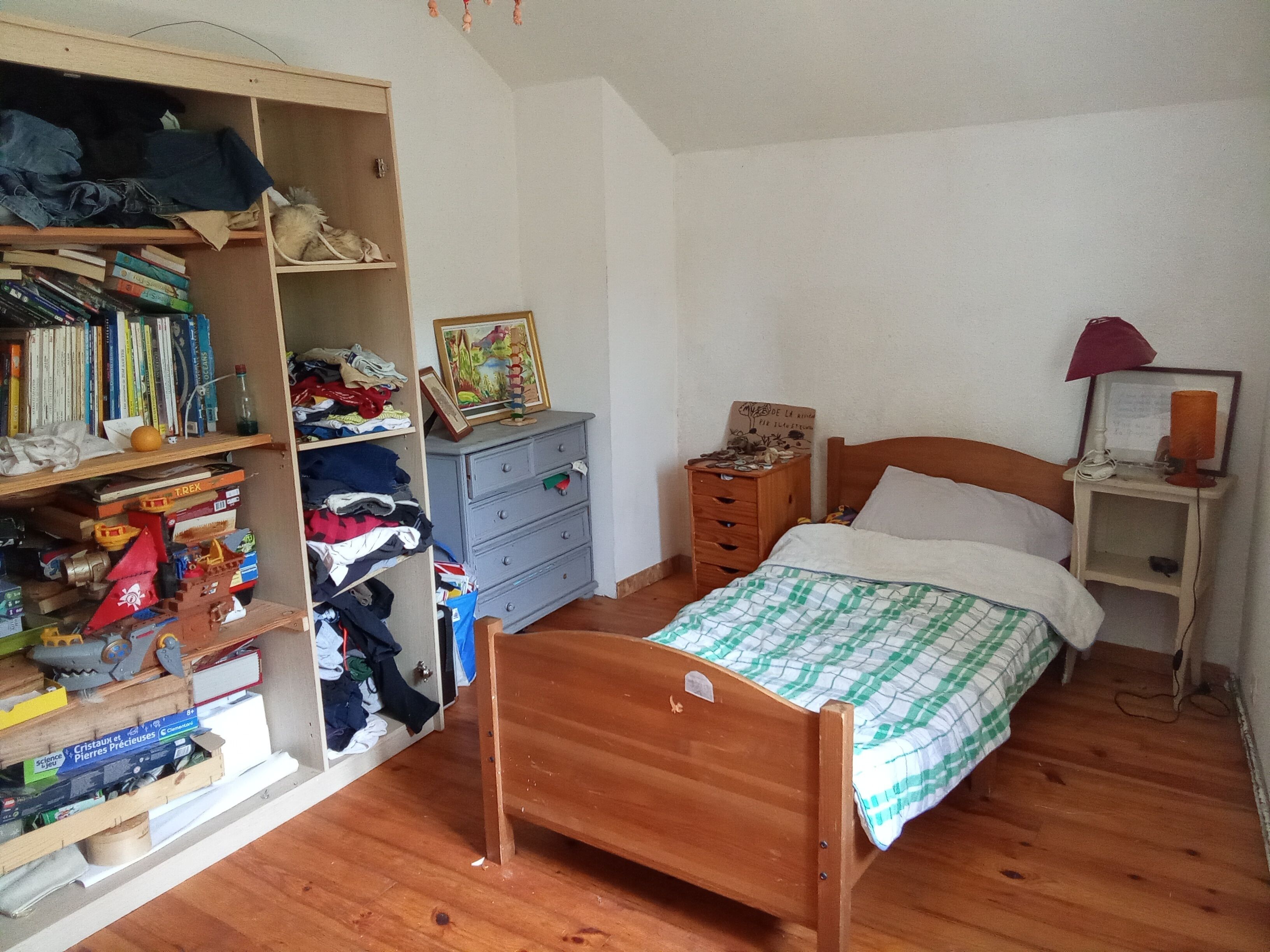 4 室のベッドルーム、ベッドシーツ