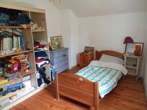 4 habitaciones y ropa de cama