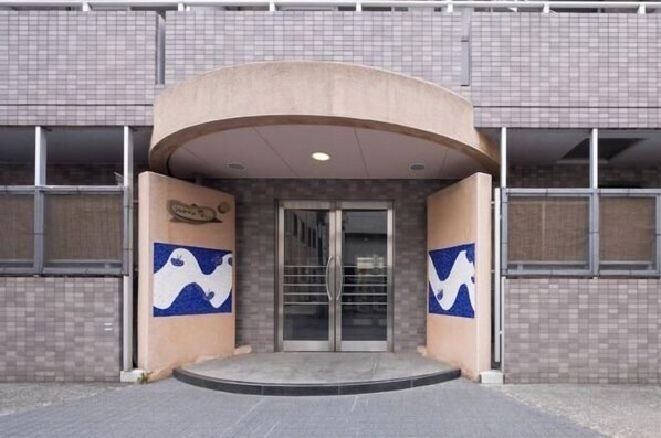 تفاصيل الفندق من الخارج