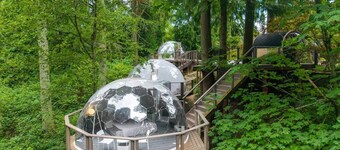 Opal Dome · Spacious Stay w/ AC, Hot Tub & Sauna