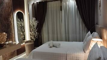 1 Schlafzimmer, Schreibtisch, Rollstuhlgeeignet