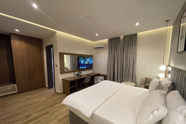 Superior Suite | Desk, WiFi (free)