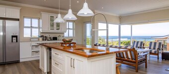Salt & Sea Family Home | Ocean view
