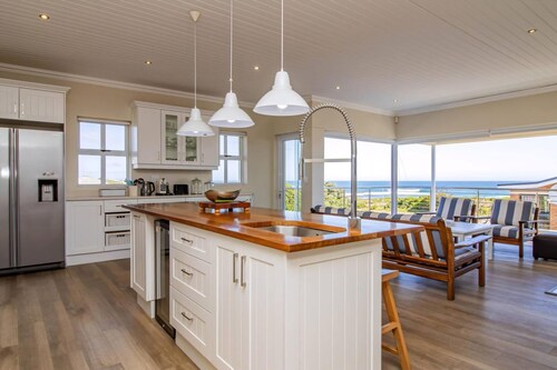 Salt & Sea Family Home | Ocean view