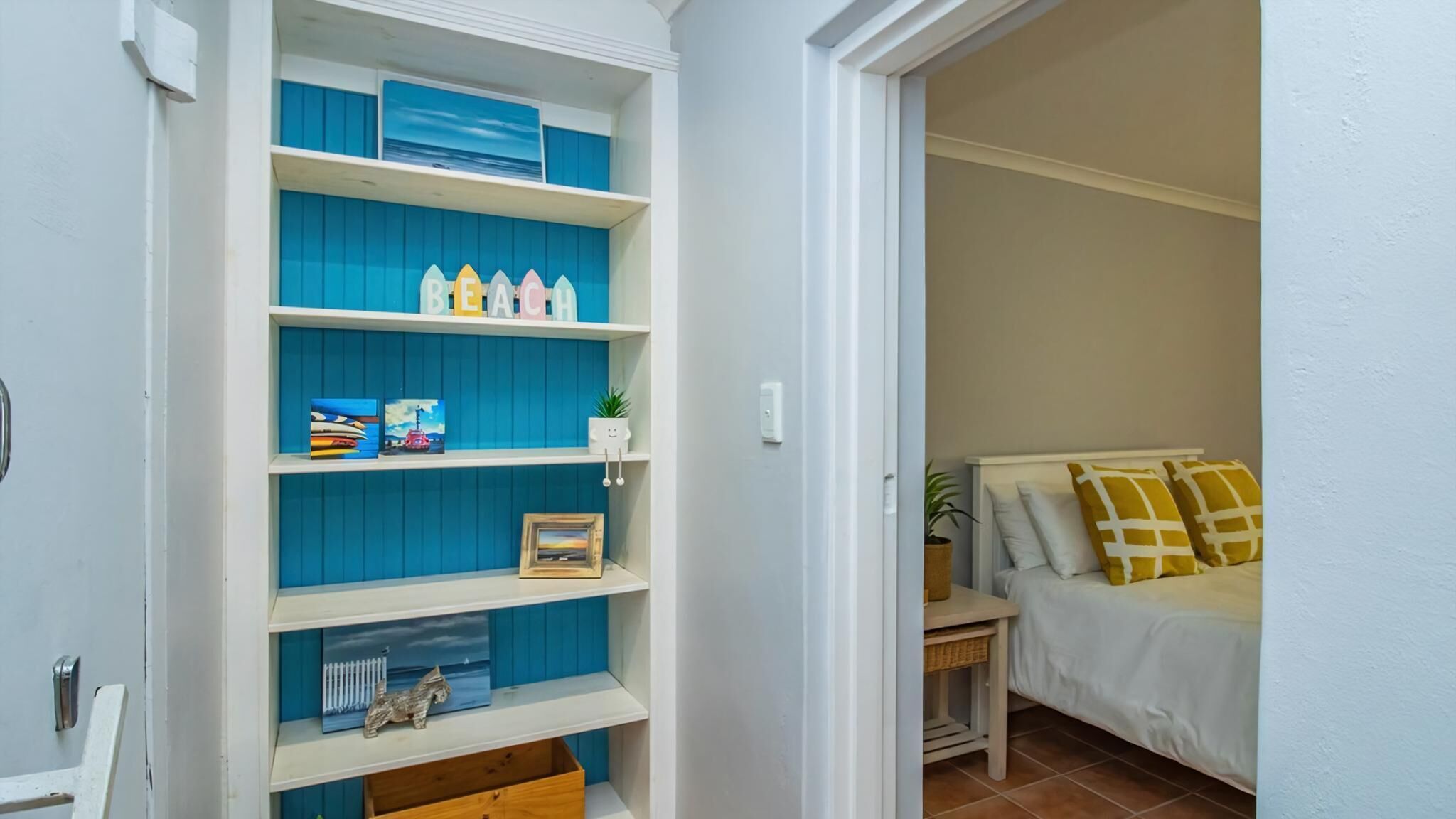 4 bedrooms, desk, iron/ironing board, free WiFi