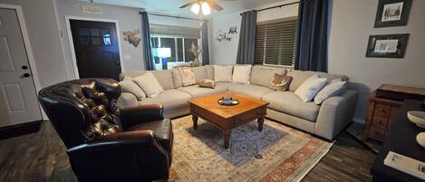 Televisie en een open haard