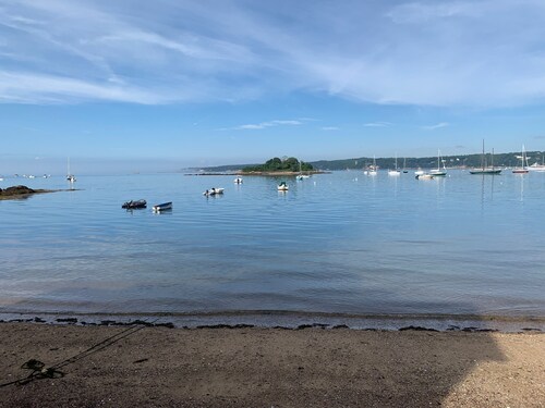 Rocky Necky Cottage: walking distance to art galleries, restaurants and beaches.