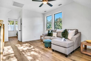 تلفزيون، مدفأة