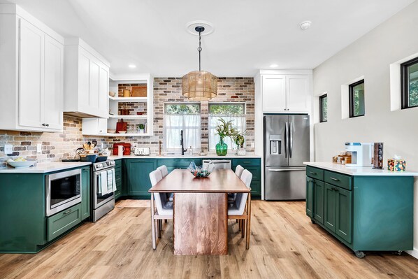 Microwave, oven, stovetop, dishwasher