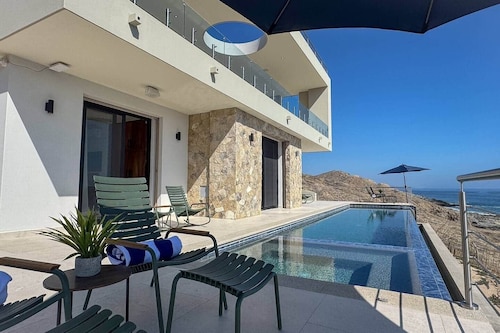 Luxury Oceanfront Villa • Pool• Spa• Secluded Beach