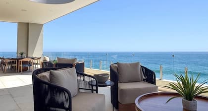 Luxe Oceanfront Villa • Pool• Spa• Secluded Beach