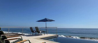 Luxe Oceanfront Casita • Pool• Spa• Secluded Beach