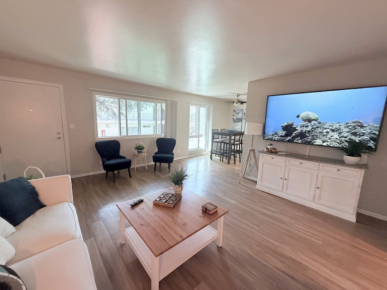 Cozy Comfort Near Lax Adjacent - Hermosa Beach, CA