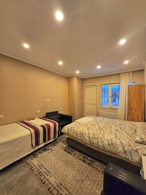 Estudi Deluxe, pati | Wifi gratuïta i roba de llit 