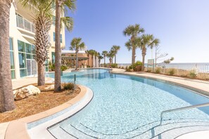 Piscine intérieure, piscine chauffée