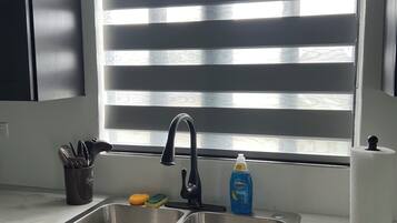 電子レンジ、オーブン、コンロ