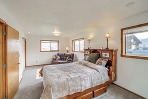 3 Schlafzimmer, Schreibtisch, Bügeleisen/Bügelbrett, Internetzugang