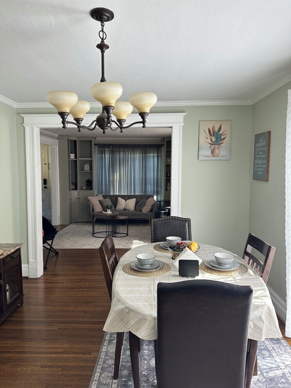 تناول الطعام