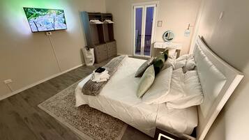 2 Schlafzimmer, Schreibtisch, Bügeleisen/Bügelbrett, kostenloses WLAN