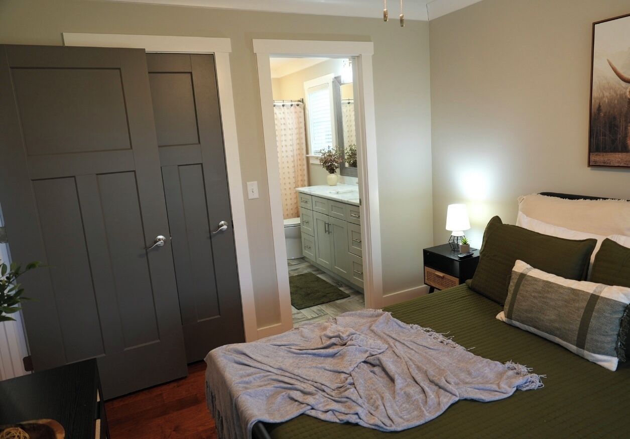 2 chambres, fer et planche à repasser, Wi-Fi gratuit, draps fournis