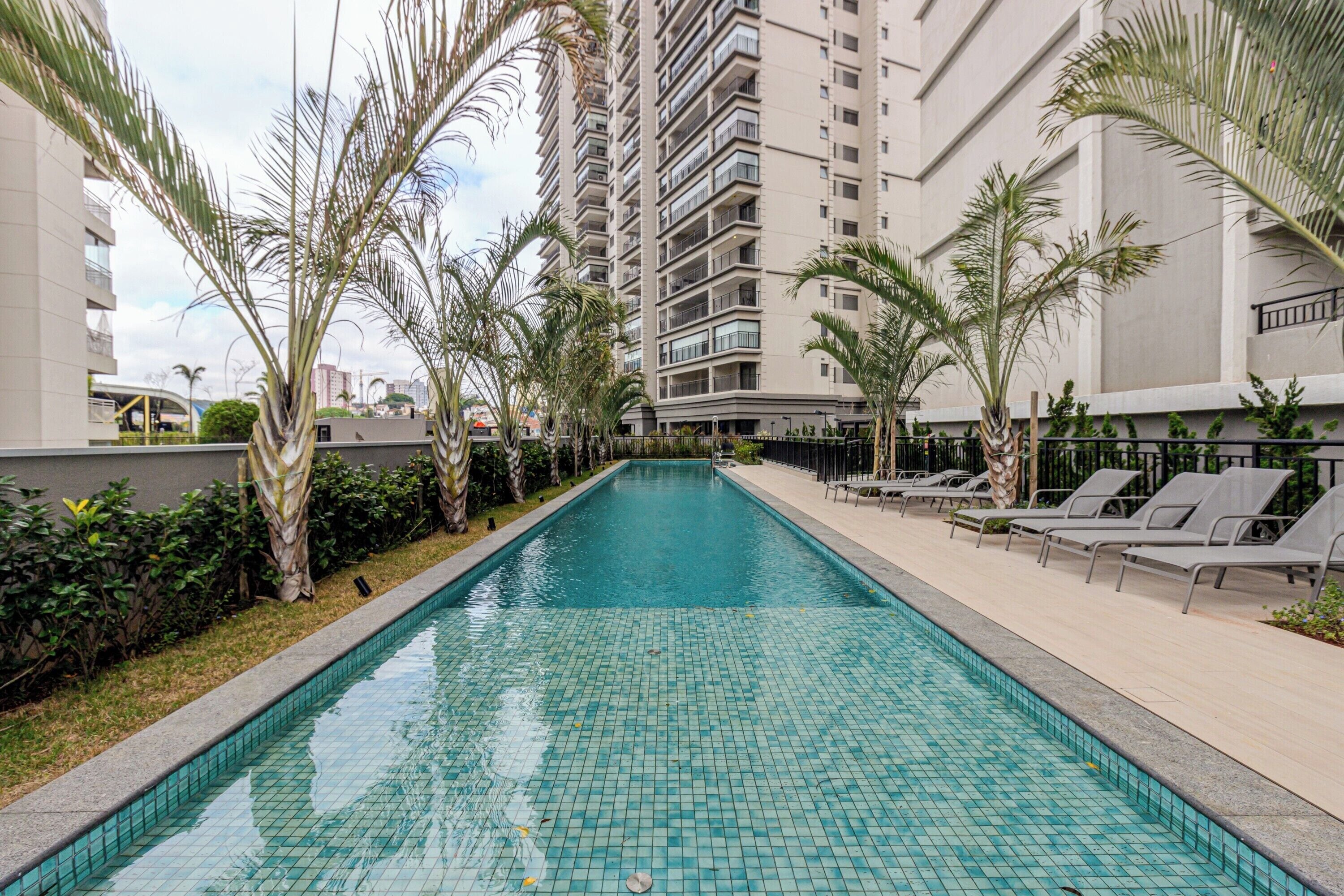 Outdoor pool, open 8:00 AM to 10:00 PM, pool loungers