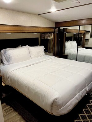 1 bedroom, free WiFi, bed sheets