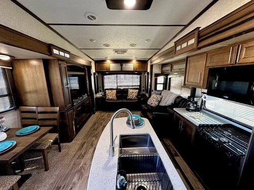 Zion Mountain Glamping Trailer