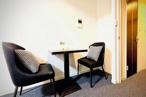 Room - Hotel Arashi Nipponbashi East No.8111 (Osaka)