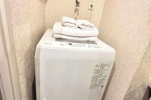 Bathroom - I Cube Nipponbashi East (Osaka)