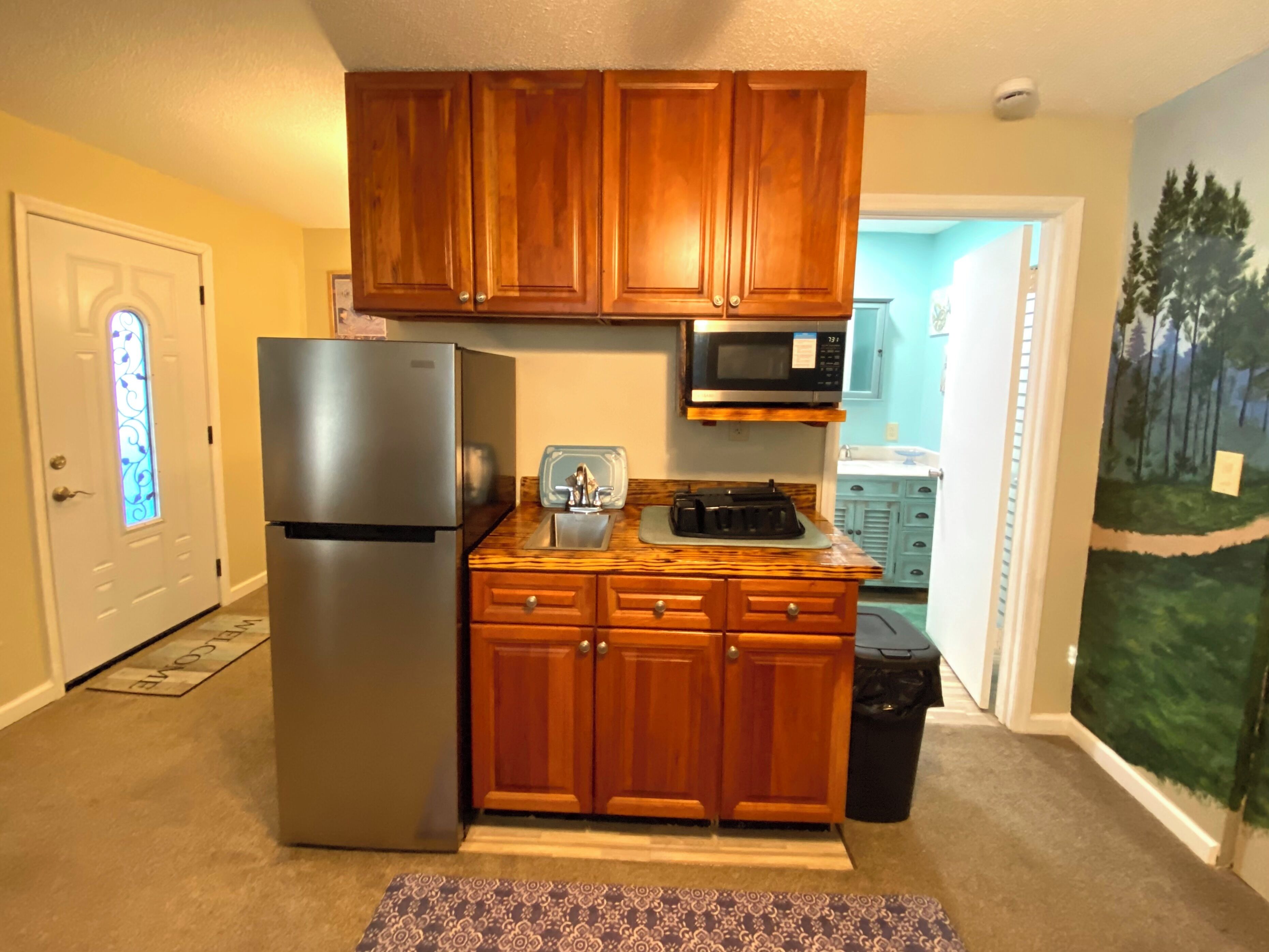 Microwave, oven, paper towels