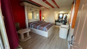 Desk, iron/ironing board, free WiFi, bed sheets
