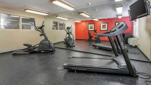 Fitness facility - Saratoga Motel By Capital O Near Midway Airport Chicago IL (Chicago)