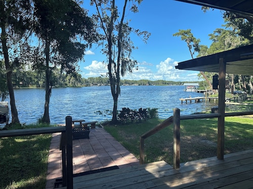 Discover tucked away 5-bedroom lakefront cabin getaway in Land O' Lakes with AC