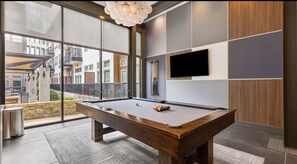Spielezimmer