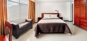 Standard Room, Balcony, City View | Desk, laptop workspace, free WiFi - Juan Sebastián Hotel (San Juan de Pasto)