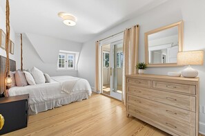 3 chambres, fer et planche Ă repasser, accĂšs Ă Internet, literie fournie