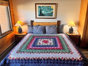 1 habitación, tabla de planchar con plancha, wifi y ropa de cama