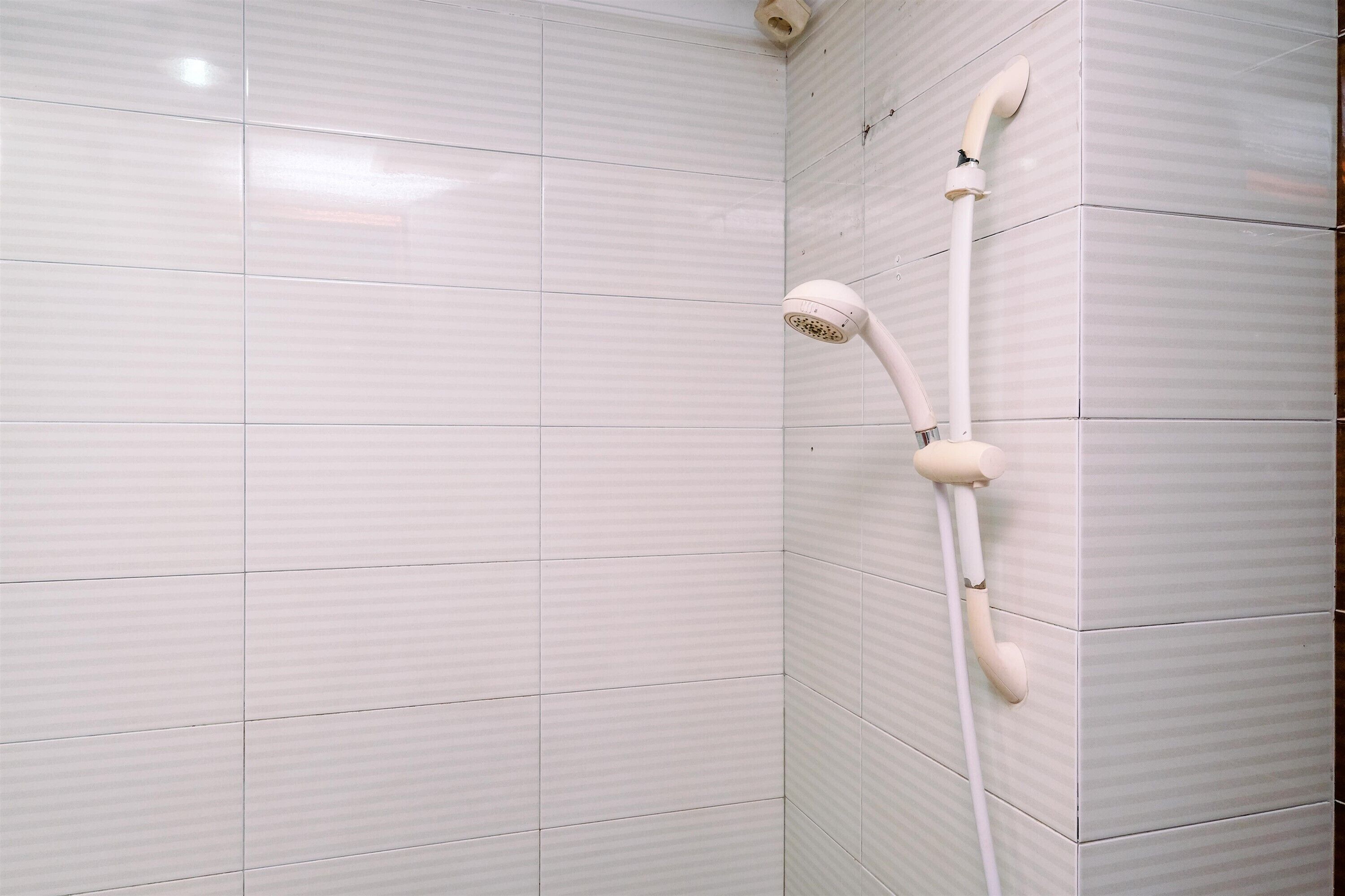 Standard Apartment | Bathroom